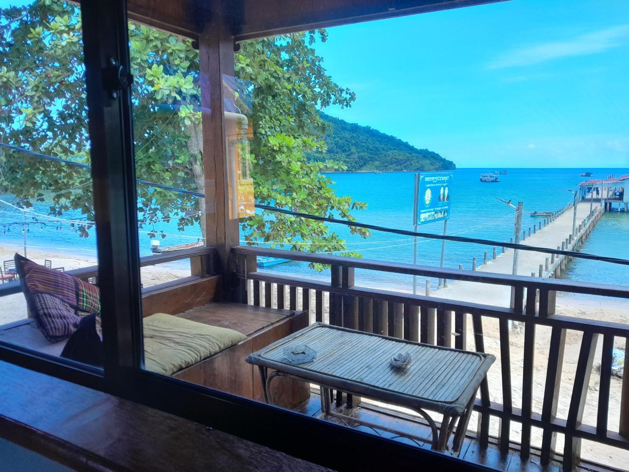Bong'S Guesthouse M'Pai Bay Koh Rong Sanloem Buitenkant foto