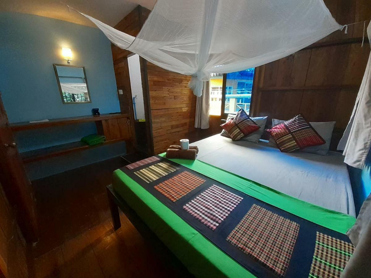 Bong'S Guesthouse M'Pai Bay Koh Rong Sanloem Buitenkant foto